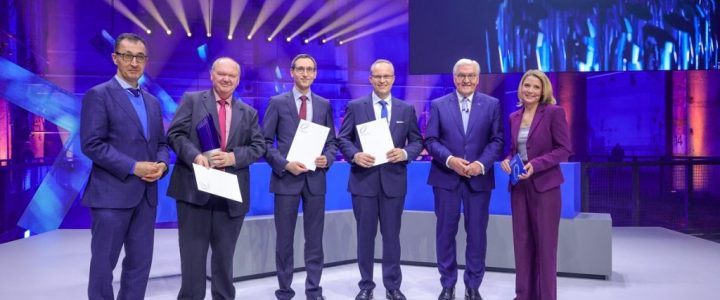 pi-24-zv-forscher-team-von-ams-osram-und-fraunhofer-fuer-digitales-licht-mit-dem-deutschen-zukunftspreis-ausgezeichnet-bild3